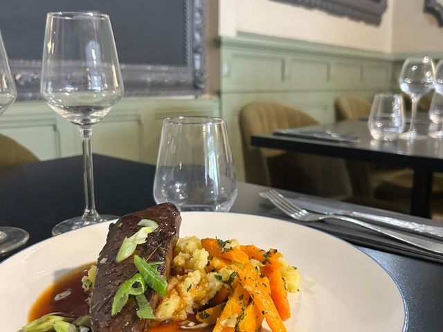 Le Baroque - Bar & Restaurant 